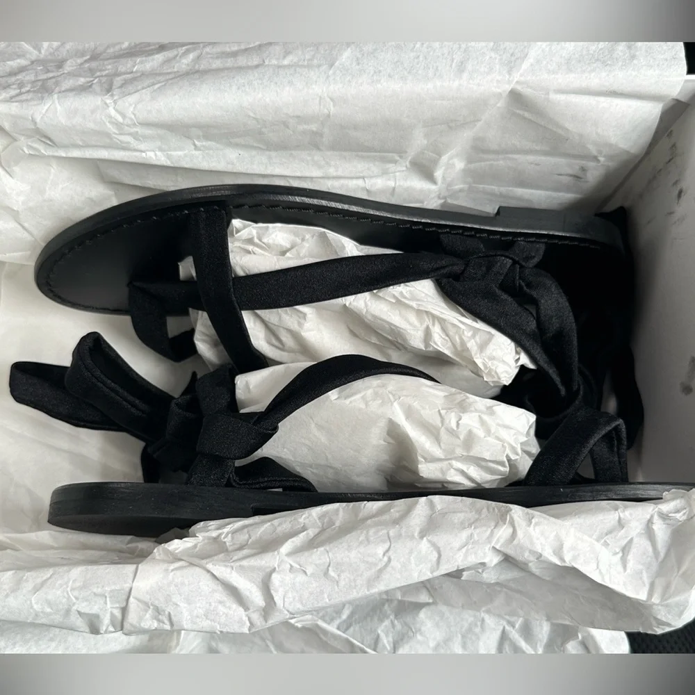 New in box, Aqua Women's Yasmin‎ Ankle Tie Strappy Toe Ring Sandals